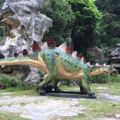 劍齒龍，玻璃鋼仿真恐龍仿生雕塑