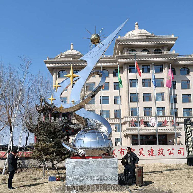 企業(yè)門(mén)口的科技類不銹鋼景觀標(biāo)識(shí)雕塑