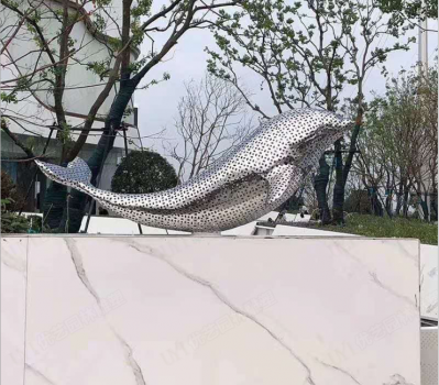 不銹鋼海豚景觀擺件，城市園林創(chuàng)意動物擺件