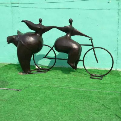 景區(qū)創(chuàng)意銅雕騎車(chē)的胖女孩雕塑