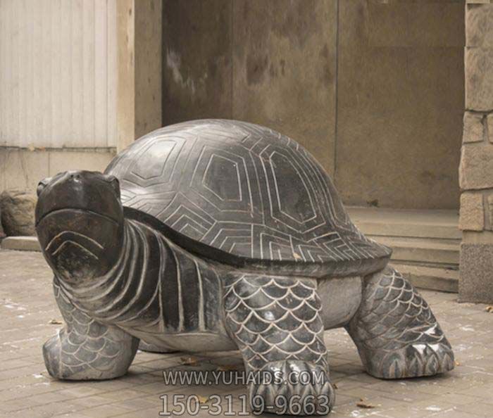 庭院戶外不銹鋼仿真動(dòng)物烏龜?shù)袼?>
                                <h2>庭院戶外不銹鋼仿真動(dòng)物烏龜?shù)袼?參數(shù)說明</h2>
                                                                        <table>
                                      <tr>
                                        <th>產(chǎn)品標(biāo)題</th>
                                        <td>庭院戶外不銹鋼仿真動(dòng)物烏龜?shù)袼?/td>
                                      </tr>
                                      <tr>
                                        <th>發(fā)布時(shí)間</th>
                                        <td>2023-06-07 12:49</td>
                                      </tr>
                                      <tr>
                                        <th>價(jià)格</th>
                                        <td><span>電話咨詢</td>
                                      </tr>
                                                                              <tr>
                                          <th>雕刻內(nèi)容</th>
                                          <td>動(dòng)物</td>
                                        </tr>
                                                                              <tr>
                                          <th>制作材質(zhì)</th>
                                          <td>不銹鋼</td>
                                        </tr>
                                                                              <tr>
                                          <th>其他</th>
                                          <td>仿真</td>
                                        </tr>
                                                                          </table>
                                <h2>庭院戶外不銹鋼仿真動(dòng)物烏龜?shù)袼?詳細(xì)說明</h2>
                                <p>玉海雕塑是一家綜合性的雕塑公司，擁有多款庭院戶外不銹鋼仿真動(dòng)物烏龜?shù)袼苣Ｐ?，可加工定制多種庭院戶外不銹鋼仿真動(dòng)物烏龜?shù)袼埽С植馁|(zhì)、樣式、風(fēng)格、尺寸大小等方面的調(diào)整修改定制。我們所加工制作的庭院戶外不銹鋼仿真動(dòng)物烏龜?shù)袼苜|(zhì)優(yōu)價(jià)廉，遍布全國多個(gè)省市地區(qū)，想要了解更多案例圖片，請電話或微信咨詢。材質(zhì)、大小、樣式等都可以按需定制，還可根據(jù)您提供給的庭院戶外不銹鋼仿真動(dòng)物烏龜?shù)袼軜訄D進(jìn)行制作！如有相關(guān)需求，歡迎致電（微信同號）：<span>150-3119-9663</span></p>
                                                                <div   class=