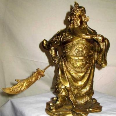 黃銅色關(guān)羽塑像，鑄銅歷史名人關(guān)于長(zhǎng)雕塑