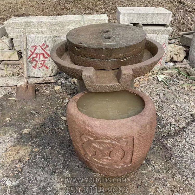 石雕磨盤，磨豆子的傳統(tǒng)設備雕塑