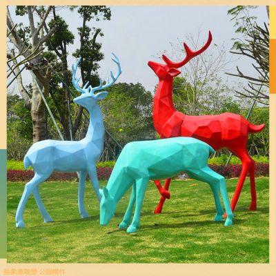 玻璃鋼梅花鹿，幾何形塊面抽象動物雕塑