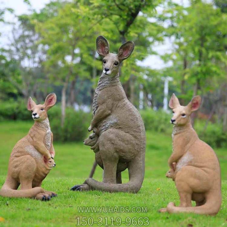 動物園草地?cái)[放玻璃鋼仿真袋鼠雕像雕塑