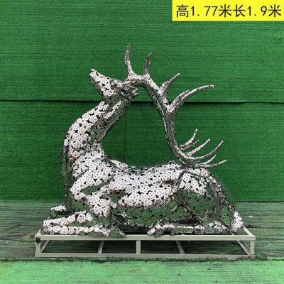 不銹鋼梅花鹿，鏡面鏤花鹿雕塑
