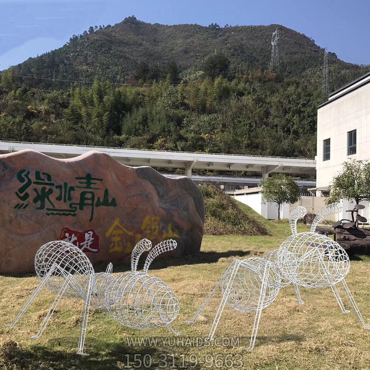 不銹鋼鐵藝螞蟻，鐵絲焊接成的鏤空螞蟻雕塑
