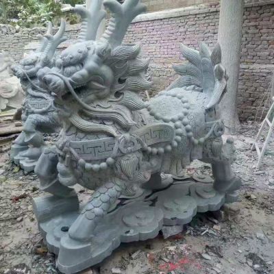青石麒麟，吉祥神獸石雕