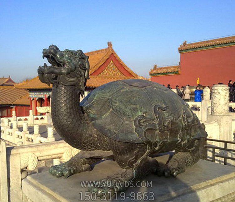 景區(qū)擺放的抬頭的玻璃鋼創(chuàng)意龍龜?shù)袼?>
                                <h2>景區(qū)擺放的抬頭的玻璃鋼創(chuàng)意龍龜?shù)袼?參數(shù)說明</h2>
                                                                        <table>
                                      <tr>
                                        <th>產(chǎn)品標(biāo)題</th>
                                        <td>景區(qū)擺放的抬頭的玻璃鋼創(chuàng)意龍龜?shù)袼?/td>
                                      </tr>
                                      <tr>
                                        <th>發(fā)布時(shí)間</th>
                                        <td>2023-06-08 13:59</td>
                                      </tr>
                                      <tr>
                                        <th>價(jià)格</th>
                                        <td><span>電話咨詢</td>
                                      </tr>
                                                                              <tr>
                                          <th>雕刻內(nèi)容</th>
                                          <td>龍、龍龜</td>
                                        </tr>
                                                                              <tr>
                                          <th>制作材質(zhì)</th>
                                          <td>玻璃鋼</td>
                                        </tr>
                                                                          </table>
                                <h2>景區(qū)擺放的抬頭的玻璃鋼創(chuàng)意龍龜?shù)袼?詳細(xì)說明</h2>
                                <p>玉海雕塑是一家綜合性的雕塑公司，擁有多款景區(qū)擺放的抬頭的玻璃鋼創(chuàng)意龍龜?shù)袼苣Ｐ?，可加工定制多種景區(qū)擺放的抬頭的玻璃鋼創(chuàng)意龍龜?shù)袼?，支持材質(zhì)、樣式、風(fēng)格、尺寸大小等方面的調(diào)整修改定制。我們所加工制作的景區(qū)擺放的抬頭的玻璃鋼創(chuàng)意龍龜?shù)袼苜|(zhì)優(yōu)價(jià)廉，遍布全國多個(gè)省市地區(qū)，想要了解更多案例圖片，請(qǐng)電話或微信咨詢。材質(zhì)、大小、樣式等都可以按需定制，還可根據(jù)您提供給的景區(qū)擺放的抬頭的玻璃鋼創(chuàng)意龍龜?shù)袼軜訄D進(jìn)行制作！如有相關(guān)需求，歡迎致電（微信同號(hào)）：<span>150-3119-9663</span></p>
                                                                <div   class=