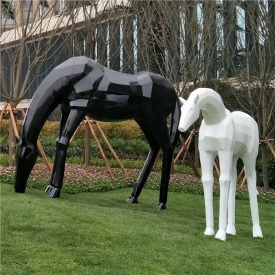 玻璃鋼馬兒，抽象塊面馬雕塑，黑白兩色，可改色