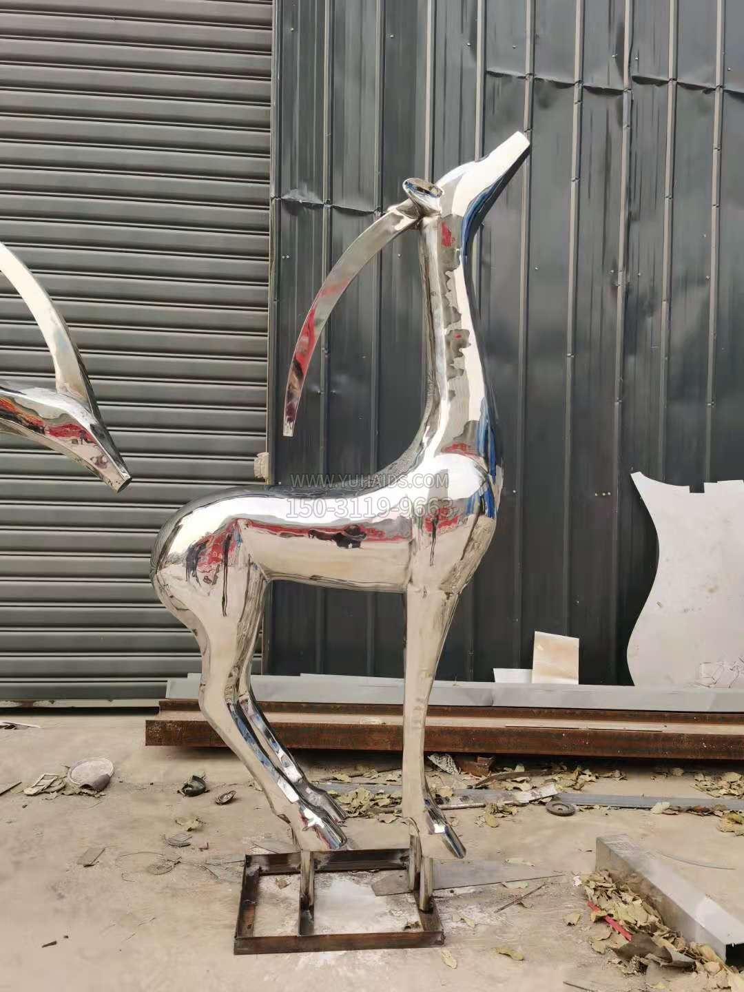 C款，站姿昂頭不銹鋼鹿，靜態(tài)