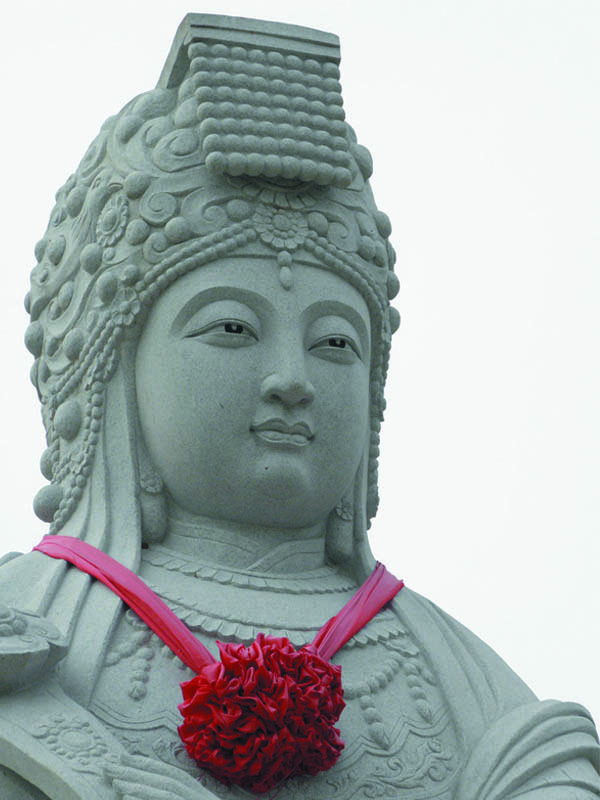 竣工時(shí)的漢白玉媽祖圣像，面部特寫